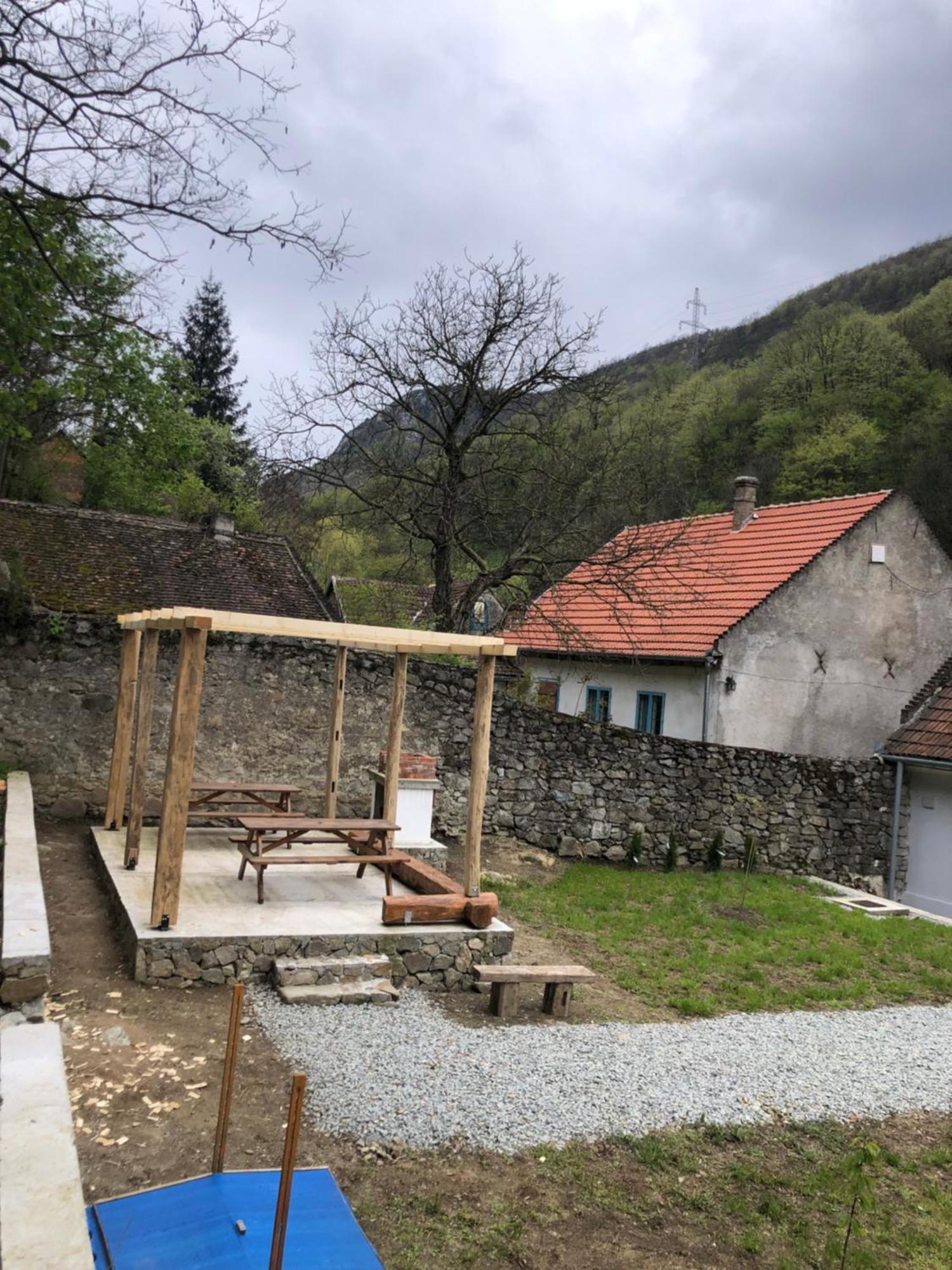 Sasca 362 Ap1 Villa Sasca Montană Eksteriør billede